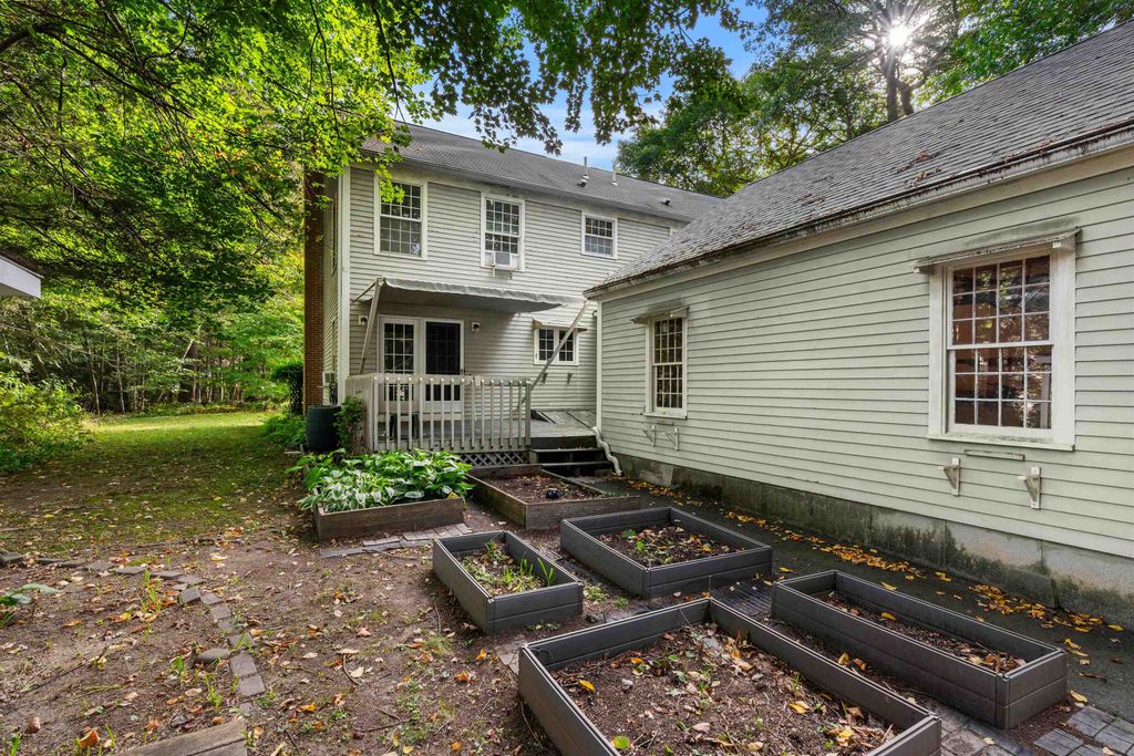 Image 27 of property listing at 19 Purington Ln # B, Hampton, NH 03842