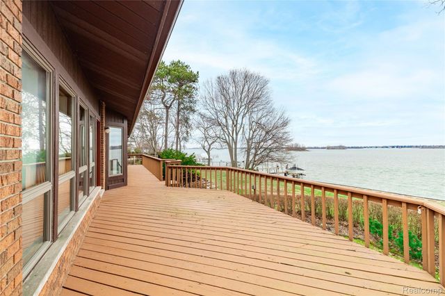 27981 Elba Road, Grosse Ile Township, MI 48138