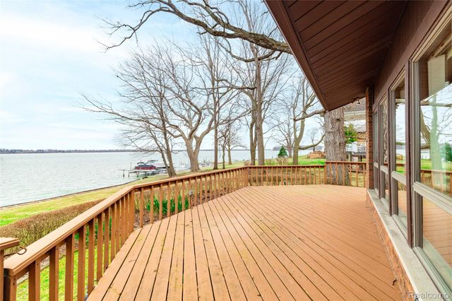 27981 Elba Road, Grosse Ile Township, MI 48138