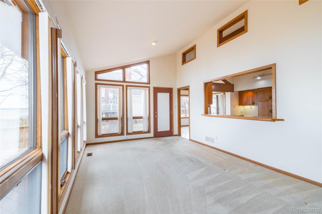 27981 Elba Road, Grosse Ile Township, MI 48138