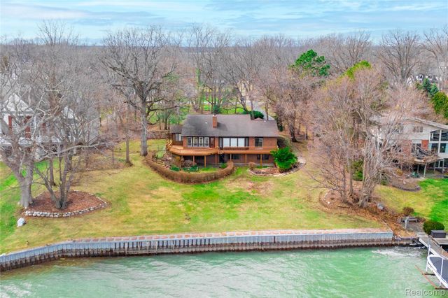 27981 Elba Road, Grosse Ile Township, MI 48138