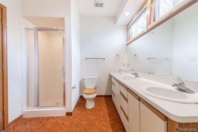 27981 Elba Road, Grosse Ile Township, MI 48138