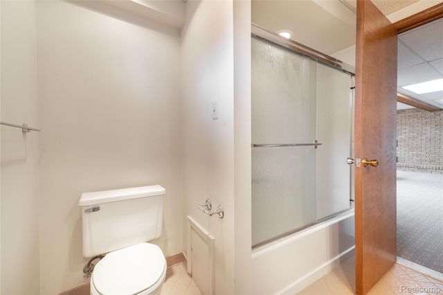 27981 Elba Road, Grosse Ile Township, MI 48138