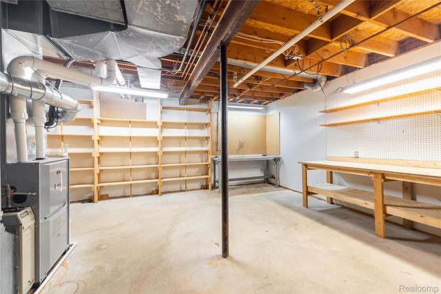 27981 Elba Road, Grosse Ile Township, MI 48138