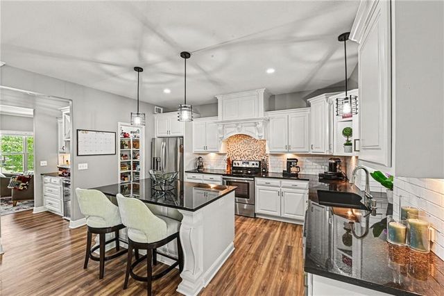 4812 NE 91st Street, Kansas City, MO 64156