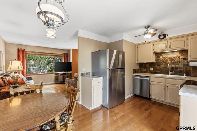 13074 Meredith Avenue, Omaha, NE 68164