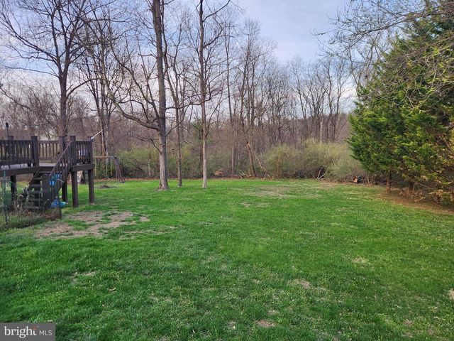 81 CANNON DR, Berkeley Springs, WV 25411