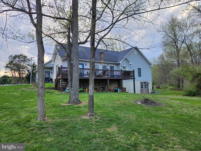 81 CANNON DR, Berkeley Springs, WV 25411