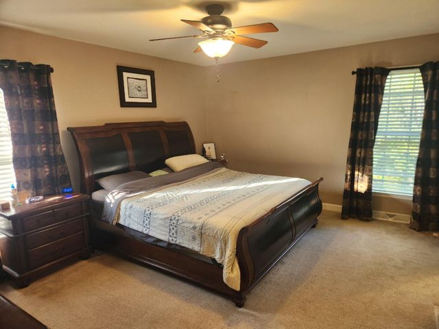 81 CANNON DR, Berkeley Springs, WV 25411