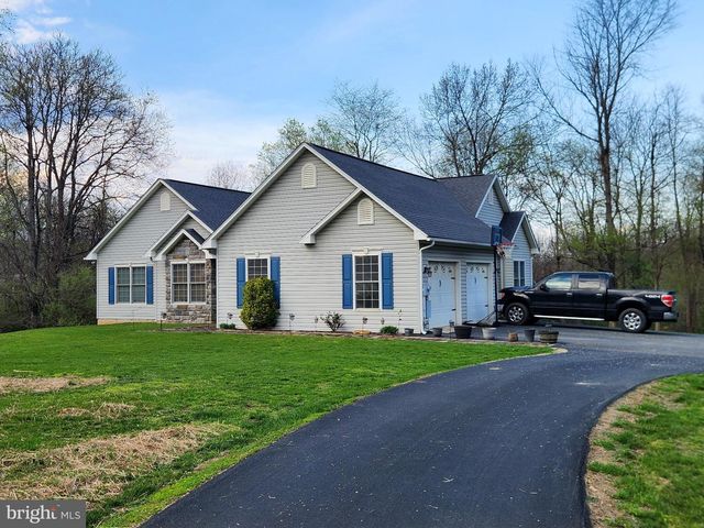 81 CANNON DR, Berkeley Springs, WV 25411
