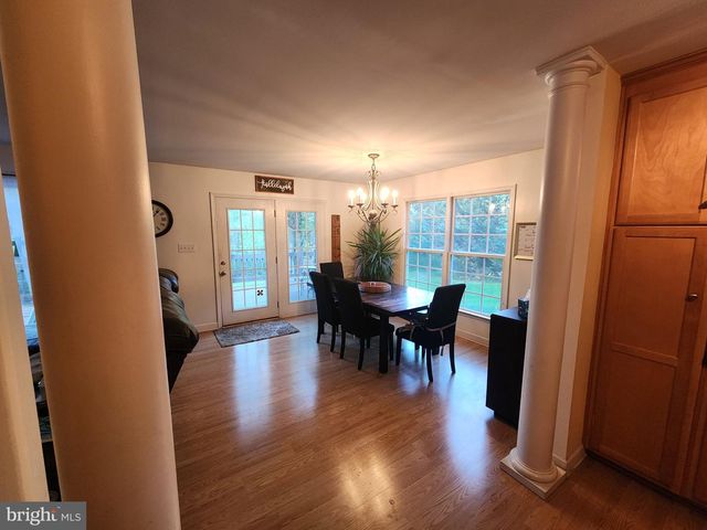 81 CANNON DR, Berkeley Springs, WV 25411