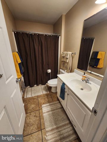 81 CANNON DR, Berkeley Springs, WV 25411