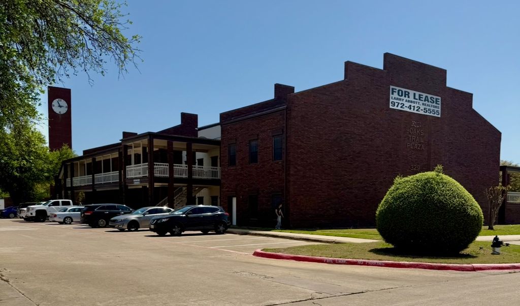 329 Oaks Trail 147, Garland, TX 75043