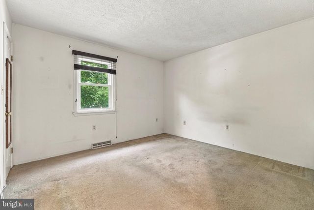 8614 QUENTIN AVE, Baltimore, MD 21234