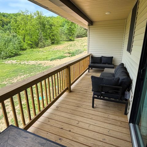 690 Laredo Drive, London, KY 40741