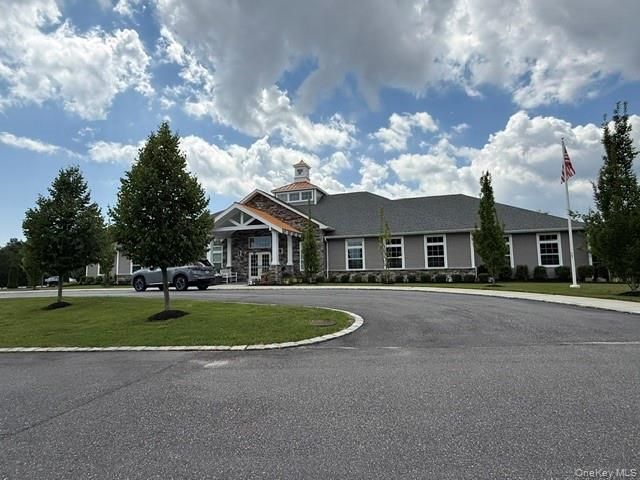 61 Avery Drive N, Center Moriches, NY 11934