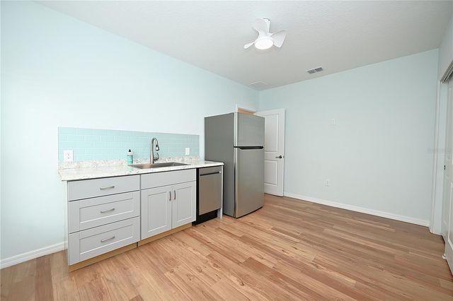2028 ROSEWOOD CIRCLE, Lakeland, FL 33810