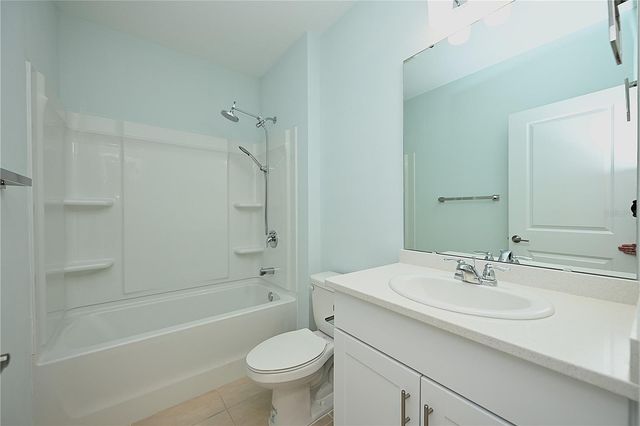 2028 ROSEWOOD CIRCLE, Lakeland, FL 33810