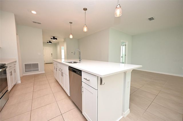 2028 ROSEWOOD CIRCLE, Lakeland, FL 33810