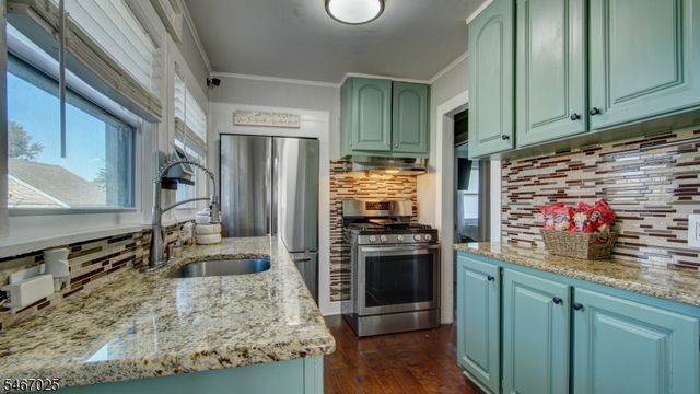 80 N Hill Rd, Woodbridge Twp., NJ 07067