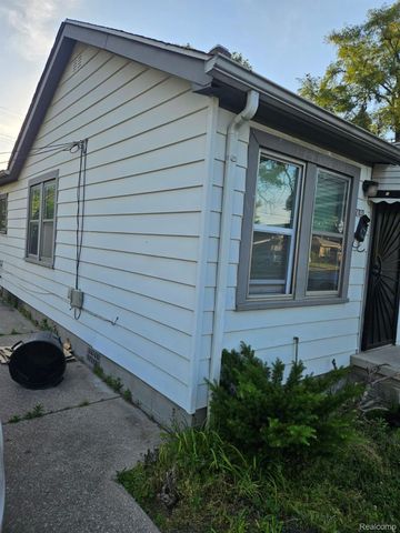 21033 Glen Lodge Road, Royal Oak Charter Township, MI 48220