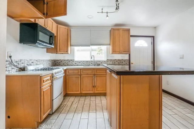 1140 N Louise Drive B, Anaheim, CA 92805