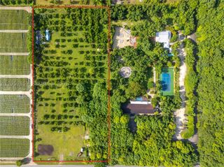15300 SW 216TH,, Miami, FL 33170