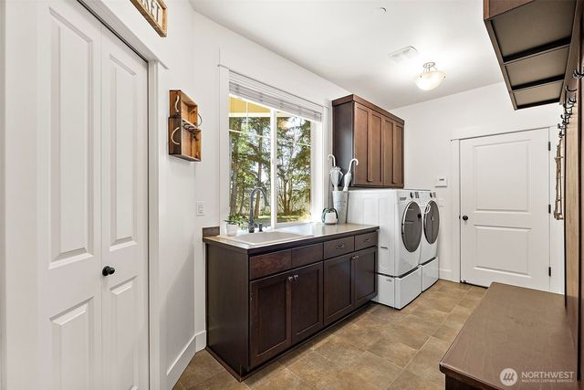 31408 SE Retreat Kanaskat Road, Ravensdale, WA 98051