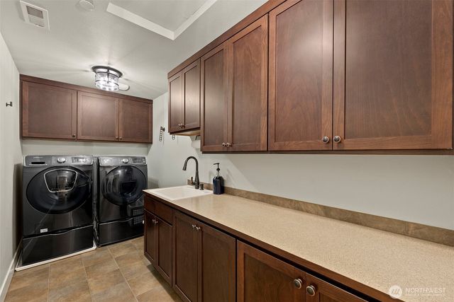 31408 SE Retreat Kanaskat Road, Ravensdale, WA 98051