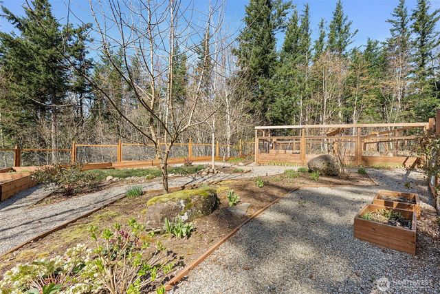 31408 SE Retreat Kanaskat Road, Ravensdale, WA 98051