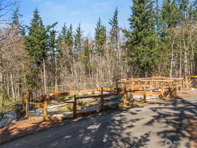 31408 SE Retreat Kanaskat Road, Ravensdale, WA 98051