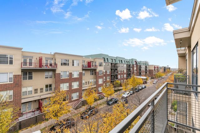 2566 Ellis Avenue 405, Saint Paul, MN 55114