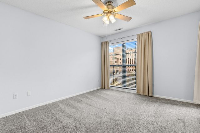 2566 Ellis Avenue 405, Saint Paul, MN 55114