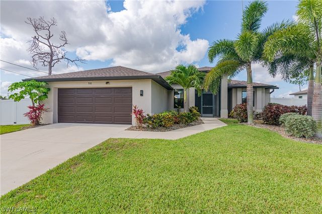 910 SW 12th TER, Cape Coral, FL 33991