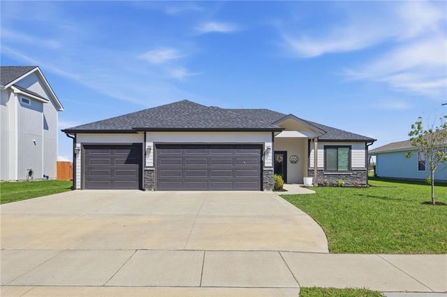 2532 Elm Street, Eudora, KS 66025