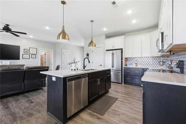 2532 Elm Street, Eudora, KS 66025