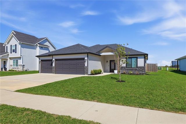 2532 Elm Street, Eudora, KS 66025