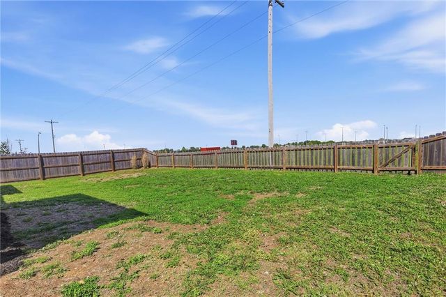 2532 Elm Street, Eudora, KS 66025