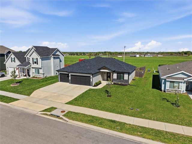 2532 Elm Street, Eudora, KS 66025