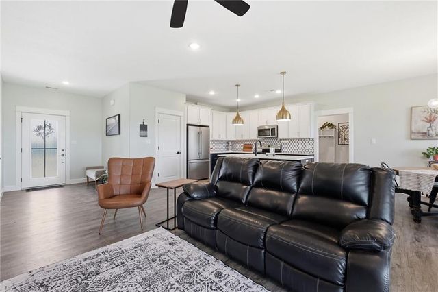 2532 Elm Street, Eudora, KS 66025