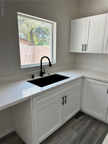 2590 Bonano Court, Las Vegas, NV 89108