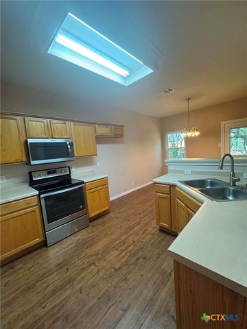 2037 Northview Drive, San Marcos, TX 78666