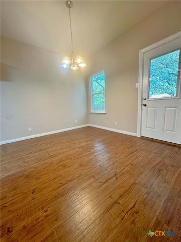 2037 Northview Drive, San Marcos, TX 78666