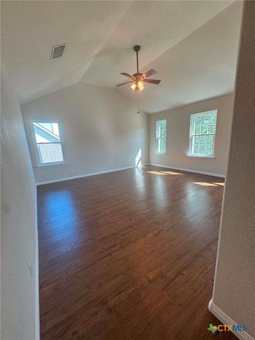 2037 Northview Drive, San Marcos, TX 78666