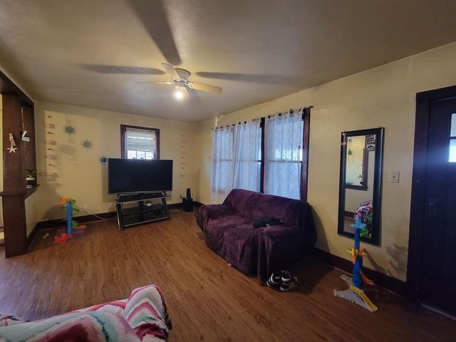 339 N Pine Street, Janesville, WI 53548