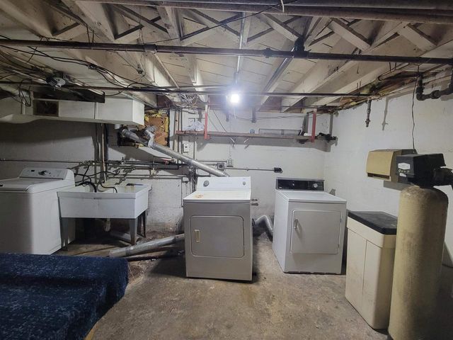 339 N Pine Street, Janesville, WI 53548