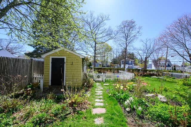 7 Arbutus Avenue, Braintree, MA 02184
