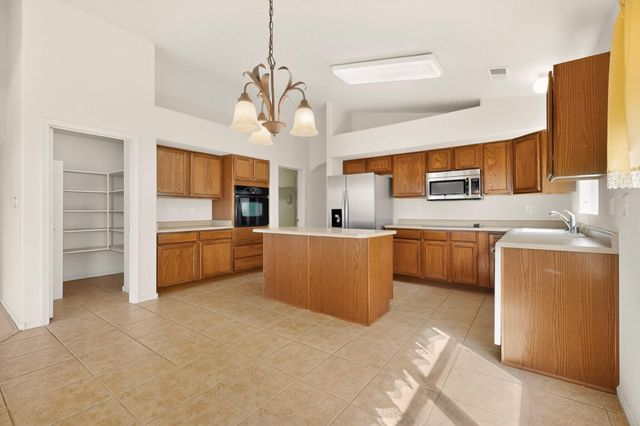 10144 Calle Chulita NW, Albuquerque, NM 87114