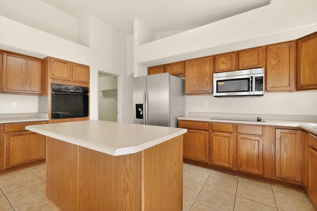 10144 Calle Chulita NW, Albuquerque, NM 87114