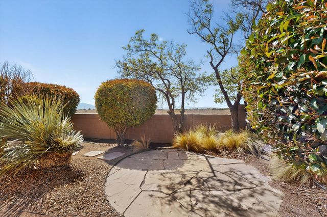 10144 Calle Chulita NW, Albuquerque, NM 87114